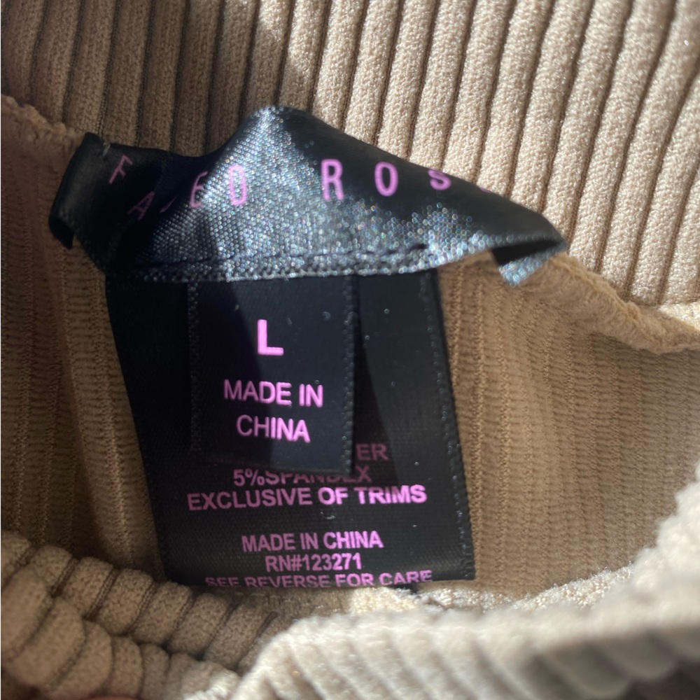 TOP - Picture 2 of 2